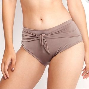 Cameo Swim Small NWT